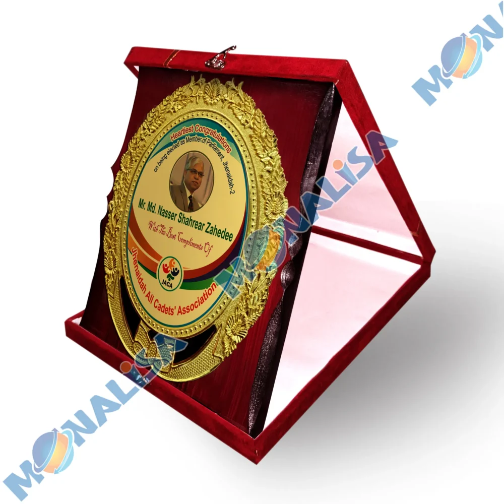wooden standart crest 51 - Image 3