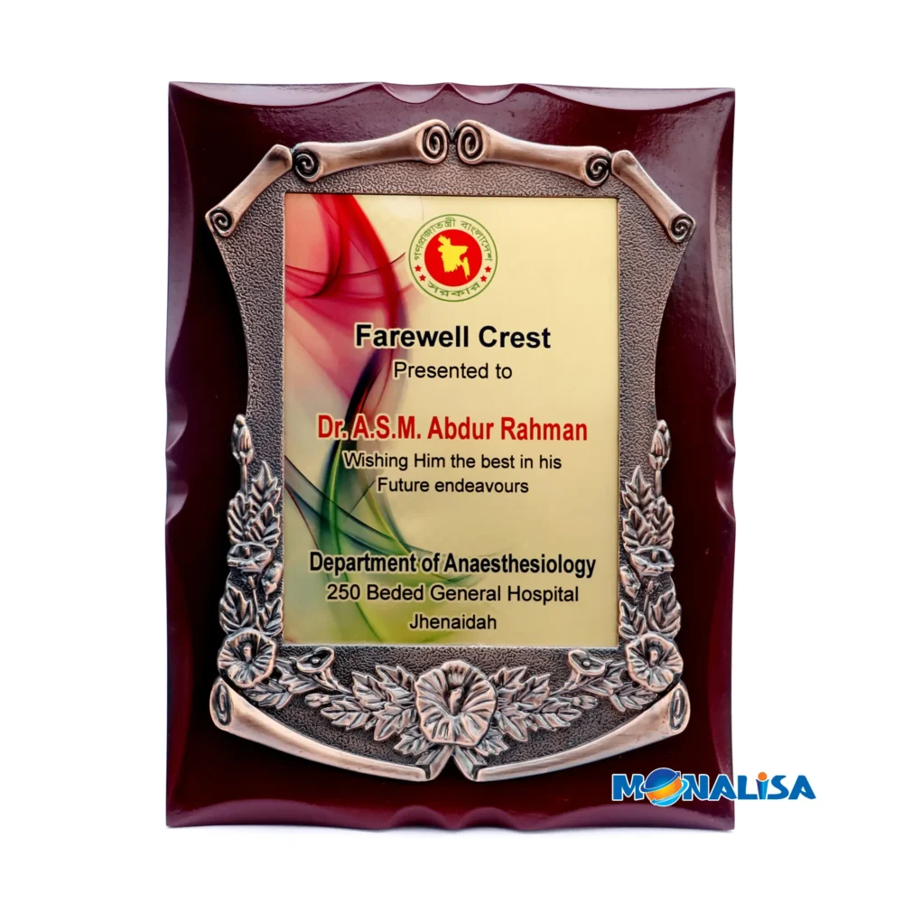 wooden standart crest 47